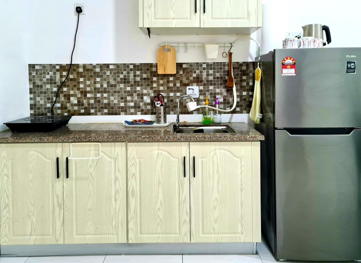 Full Moon Apartment Kuah Exterior photo