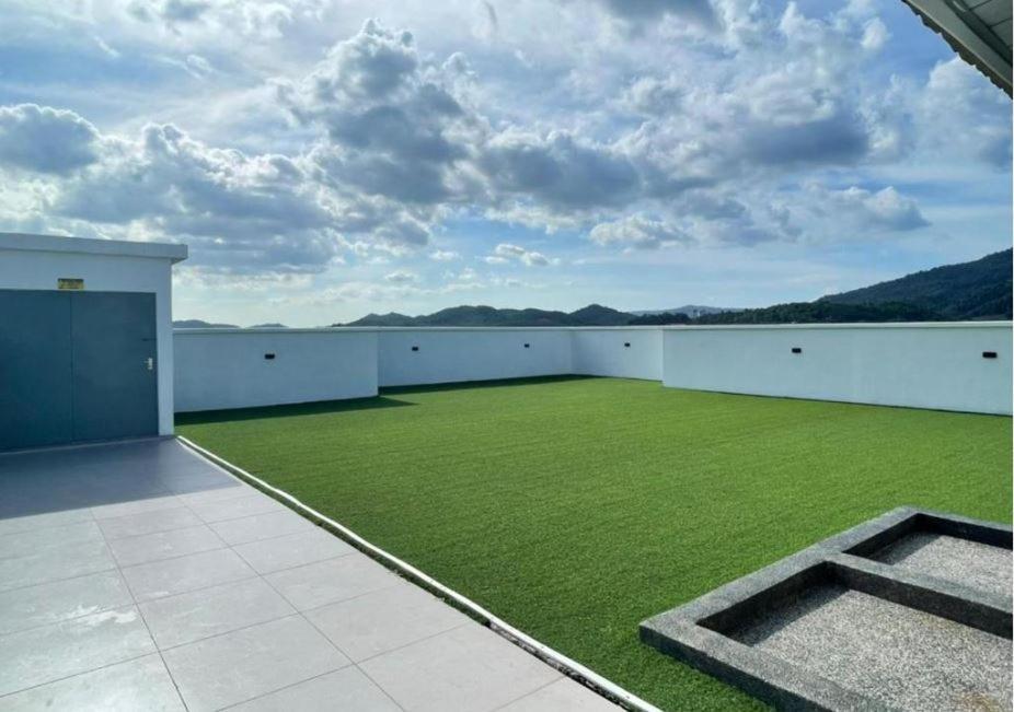 Full Moon Apartment Kuah Exterior photo